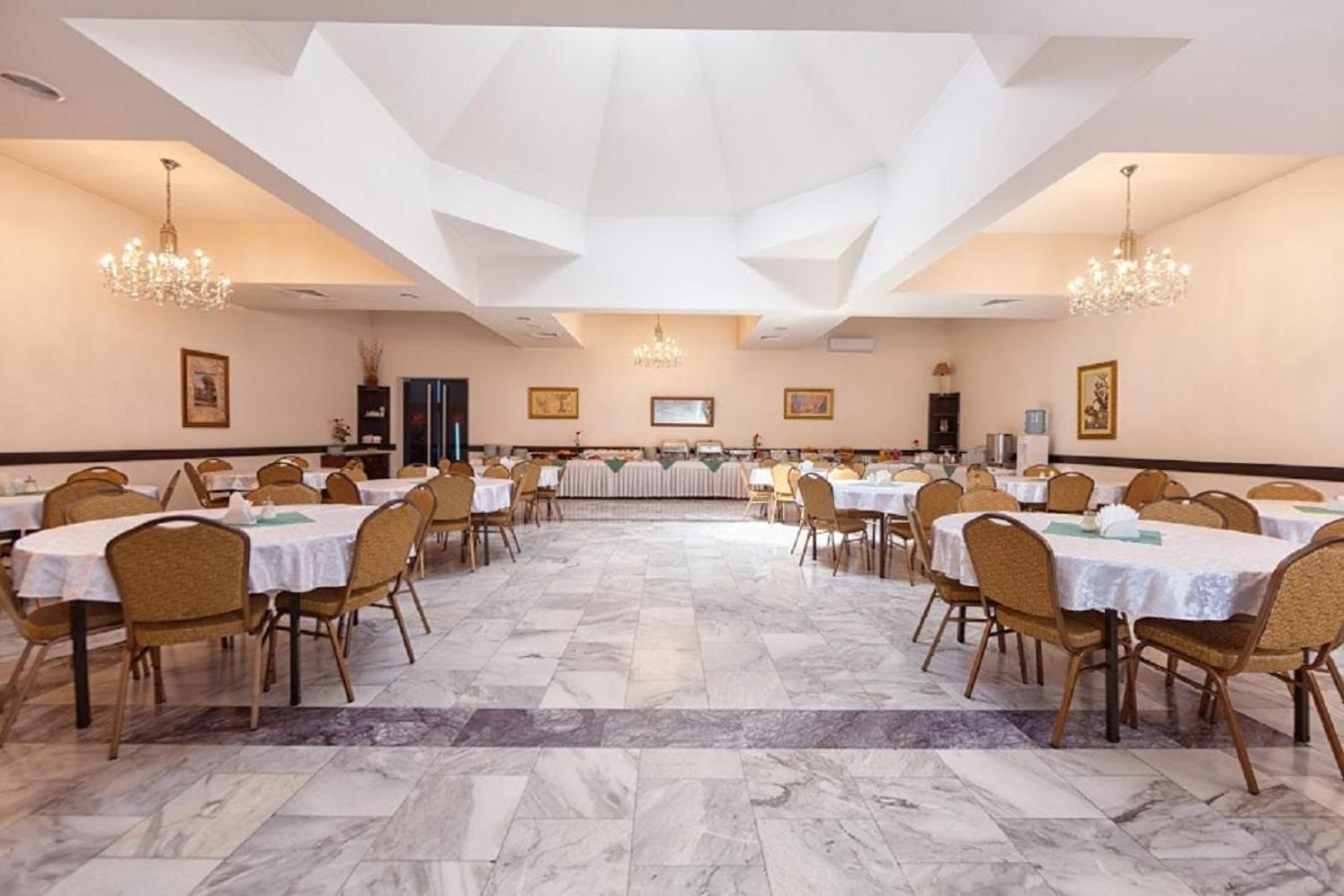 Regineh Hotel Yerevan Exterior photo